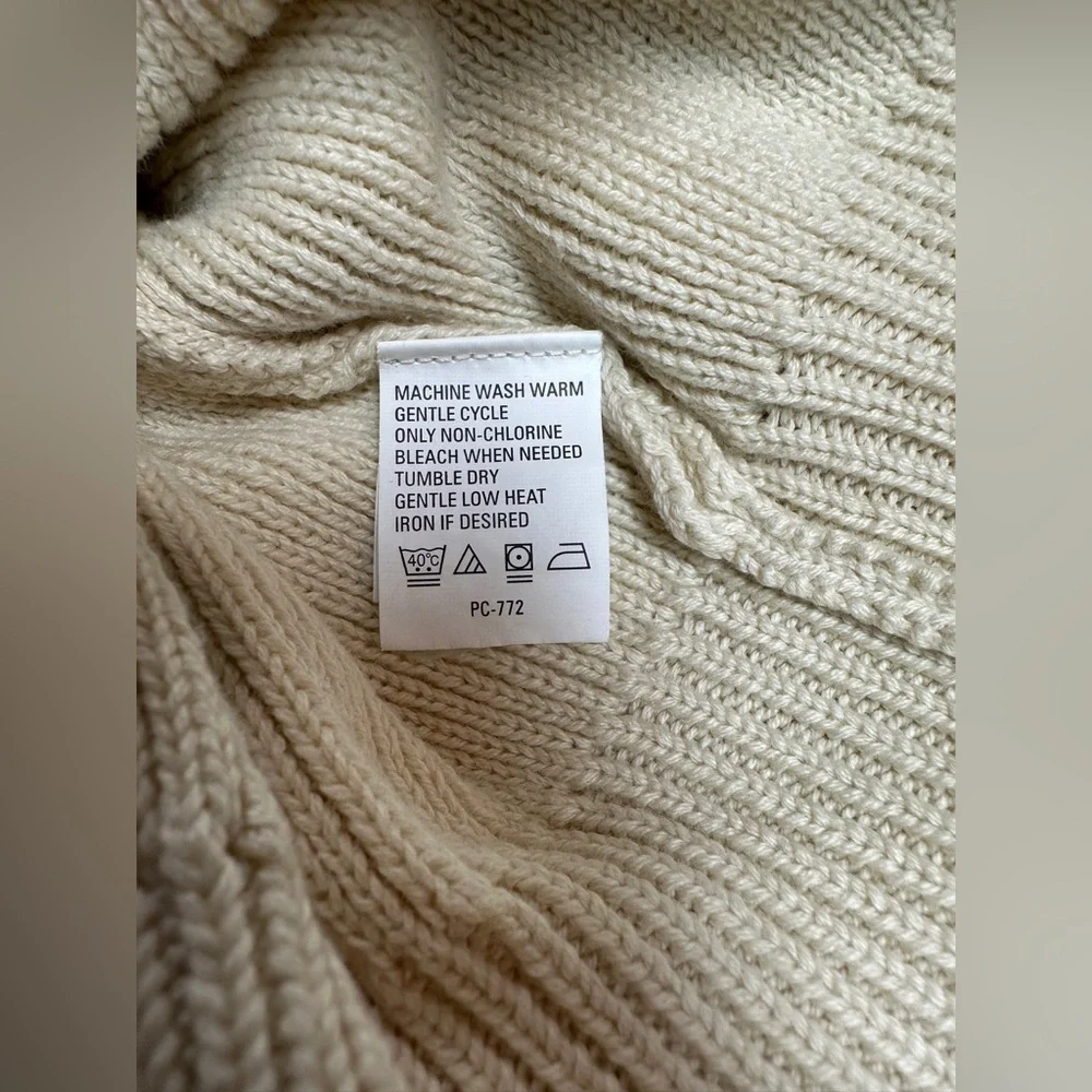 Arrow Brand Men’s Sz Large Heavier Weight Sweater Windowpane Design Cream Color - Picture 7 of 7